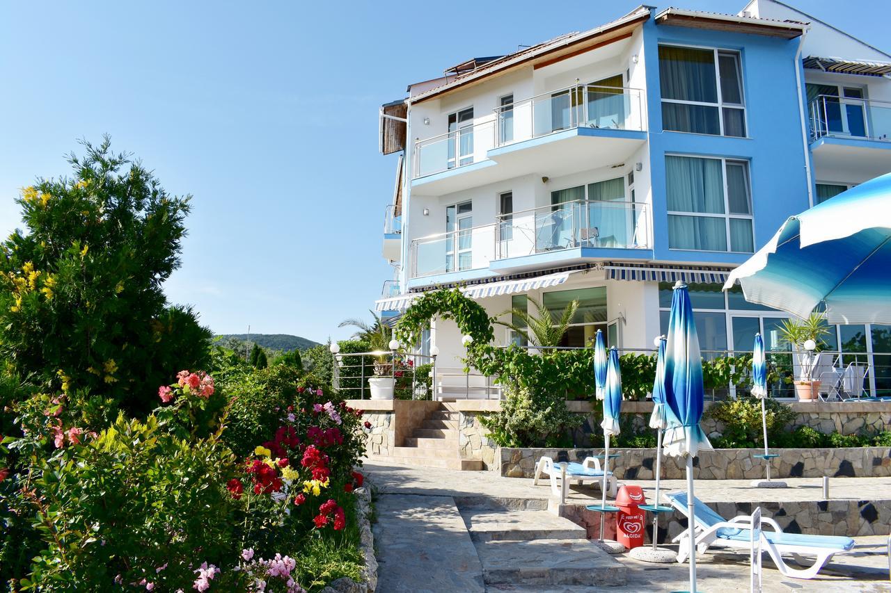 Nushev Hotel Sveti Vlas Esterno foto