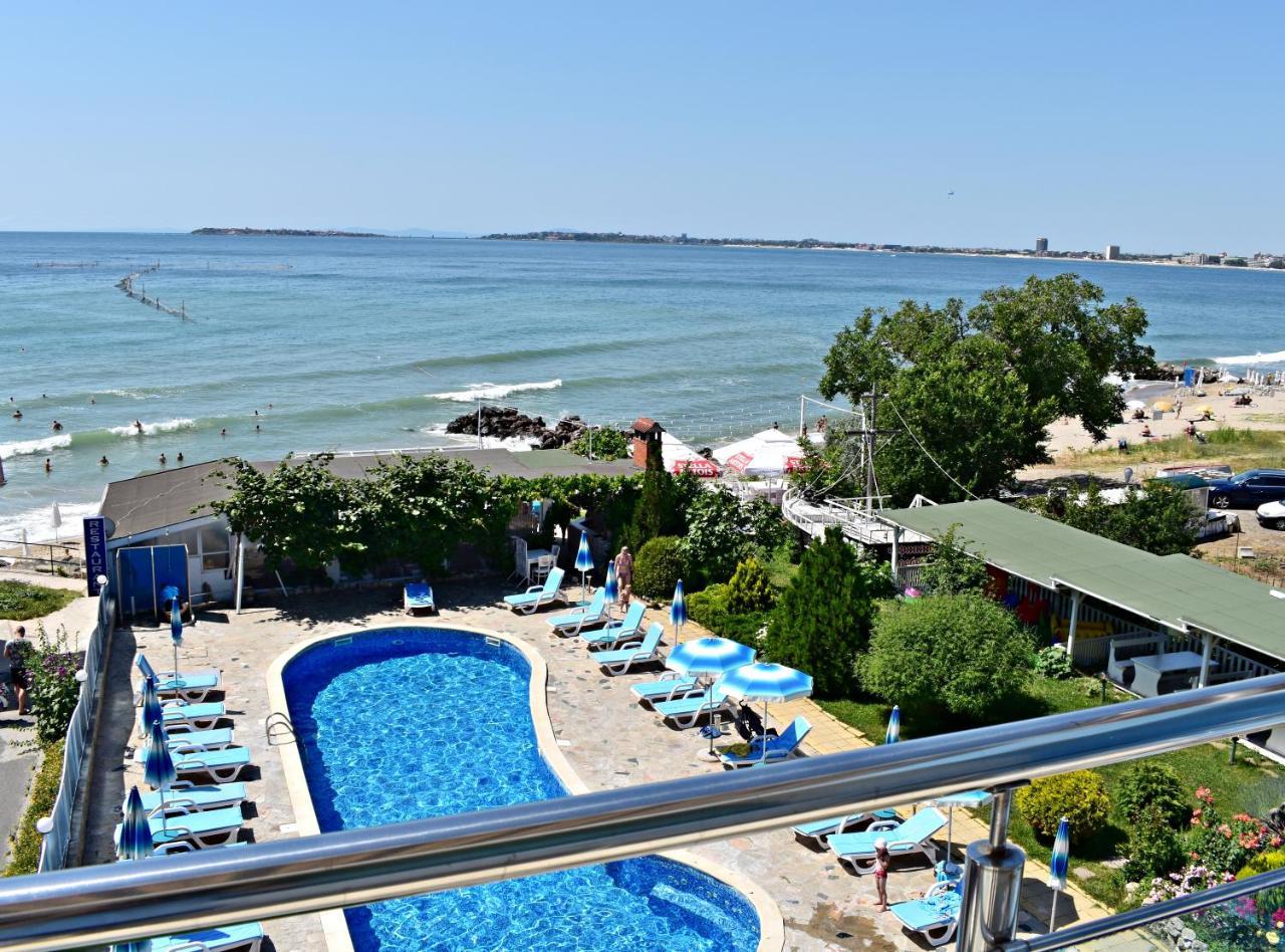 Nushev Hotel Sveti Vlas Esterno foto